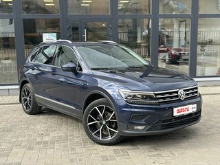 2017 Volkswagen Tiguan II, синий, 1690000 рублей, вид 3