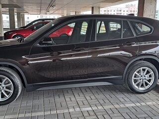 2022 BMW X1 18i sDrive II (F48) Рестайлинг, коричневый, 3502110 рублей, вид 4