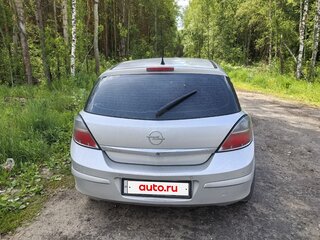 2011 Opel Astra H Рестайлинг, серебристый, 550000 рублей, вид 5