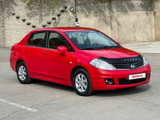 2010 Nissan Tiida I Рестайлинг, красный, 850000 рублей, вид 2