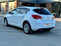 2011 Opel Astra J, белый, 700000 рублей - вид 5