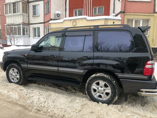 2004 Toyota Land Cruiser 100 Series Рестайлинг 1, чёрный, 2999000 рублей, вид 3