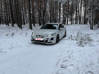 2019 Toyota Camry VIII (XV70), белый, 2499000 рублей, вид 3