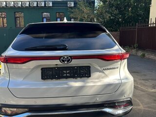 2022 Toyota Harrier IV (XU80), белый, 3900000 рублей, вид 5