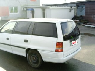1993 Opel Astra F, белый, 130000 рублей, вид 4