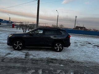 2021 Toyota RAV4 Prime V (XA50), серый, 4825000 рублей, вид 4