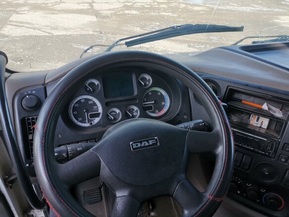 2011 DAF XF 105, белый, 5700000 рублей - вид 8