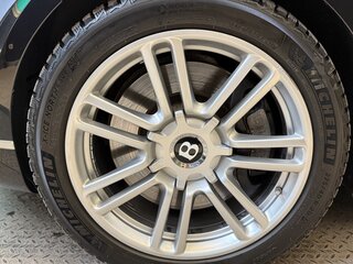 2012 Bentley Continental Flying Spur, чёрный, 4100000 рублей, вид 4