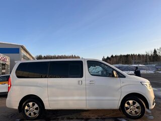 2019 Hyundai Grand Starex I Рестайлинг 2, белый, 3500000 рублей, вид 4
