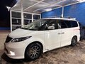 2005 Honda Elysion I, белый, 1490000 рублей - вид 2