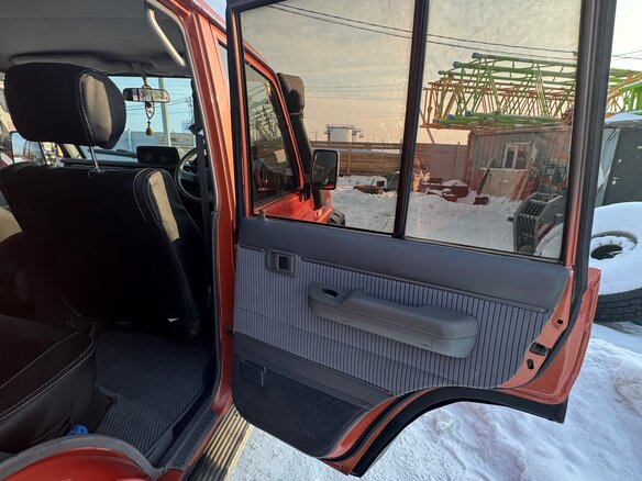1990 Toyota Land Cruiser Prado 70 Series, оранжевый - вид 29