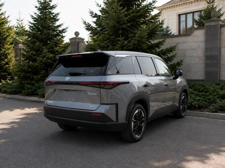 2026 Toyota bZ3X 58.3 kWh, серый, 2990000 рублей, вид 2