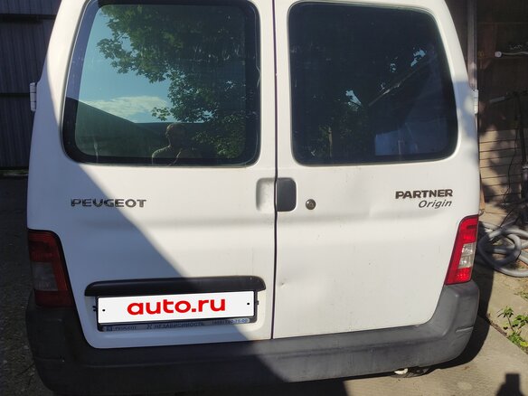2008 Peugeot Partner, белый, 400000 рублей - вид 1