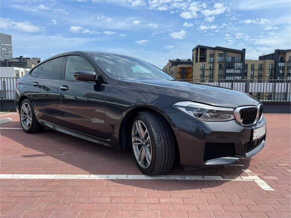 2018 BMW 6 серии Gran Turismo 630d xDrive IV (G32), серый, 3555000 рублей - вид 2
