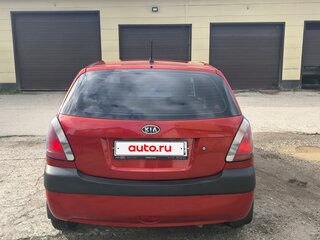2006 Kia Rio II, красный, 320000 рублей, вид 3