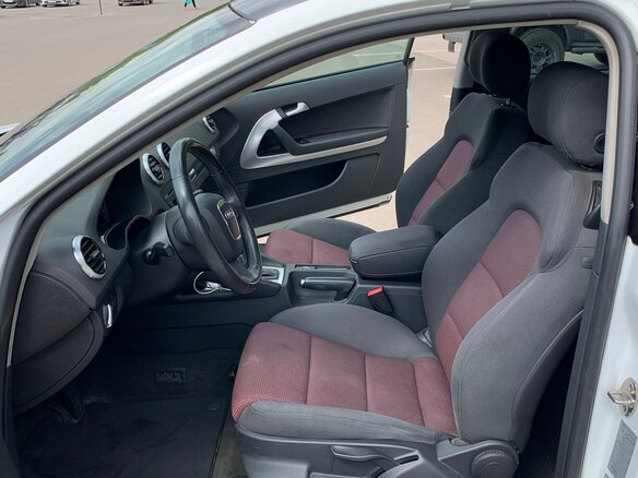 2010 Audi A3 II (8P) Рестайлинг 2, белый, 1000000 рублей - вид 5