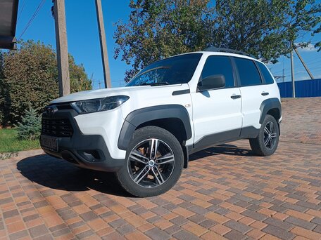 2021 Lada (ВАЗ) Niva Travel I, белый, 950000 рублей, вид 1