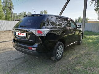 2012 Mitsubishi Outlander III, чёрный, 1400000 рублей, вид 5
