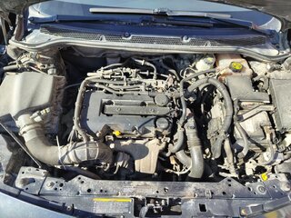 2013 Opel Astra J Рестайлинг, чёрный, 900000 рублей, вид 3