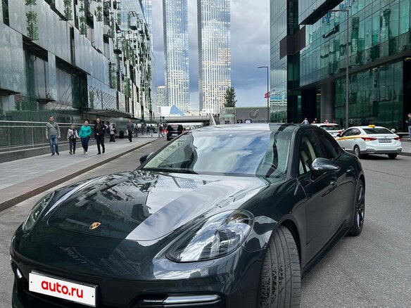 2020 Porsche Panamera 4 Executive II, серый