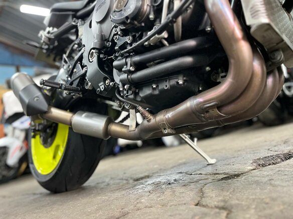 2017 Yamaha MT-10, серый, 1280000 рублей - вид 15