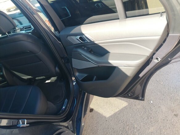2018 BMW X5 M50d IV (G05/G18), серый, 7300000 рублей - вид 15