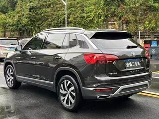 2022 Volkswagen Tayron I, чёрный, 2350000 рублей, вид 4