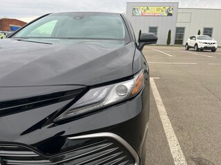 2021 Toyota Camry VIII (XV70) Рестайлинг, чёрный, 3570000 рублей, вид 2