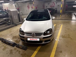 2003 Volkswagen Golf V, серебристый, 399000 рублей, вид 2