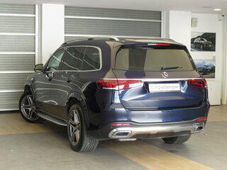 2020 Mercedes-Benz GLS 400 d II (X167), синий, 7195000 рублей, вид 4