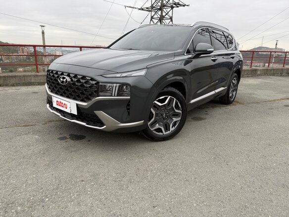 2021 Hyundai Santa Fe IV Рестайлинг, серый, 3798000 рублей - вид 1