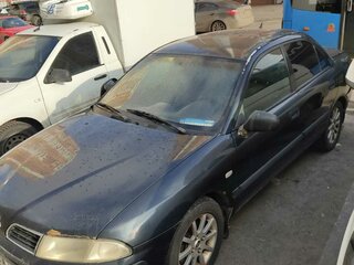 2000 Mitsubishi Carisma I Рестайлинг, чёрный, 240000 рублей, вид 2