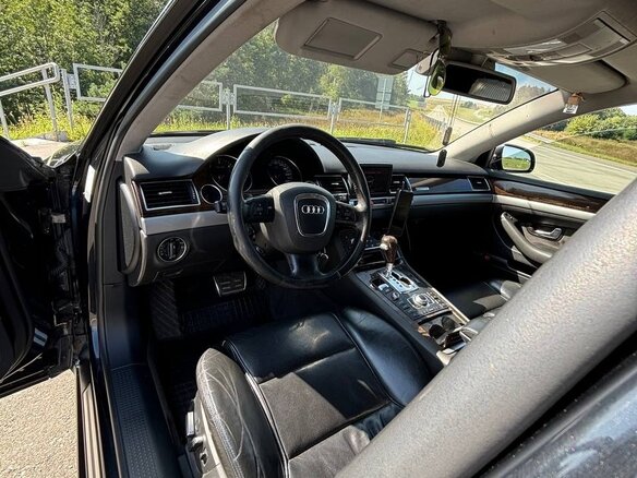 2007 Audi A8 II (D3) Рестайлинг 2, чёрный, 1600000 рублей - вид 8