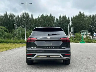 2022 Volkswagen Tayron I, чёрный, 2240000 рублей, вид 5