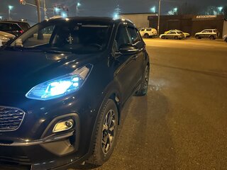 2020 Kia Sportage IV Рестайлинг, чёрный, 2340000 рублей, вид 5