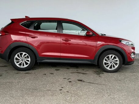 2018 Hyundai Tucson III, красный, 1899000 рублей, вид 4