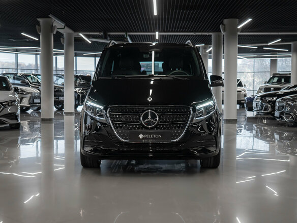 2025 Mercedes-Benz V-Класс Extra Long 300 d экстра длинный III (W447) Рестайлинг 2, чёрный, 13500000 рублей - вид 2