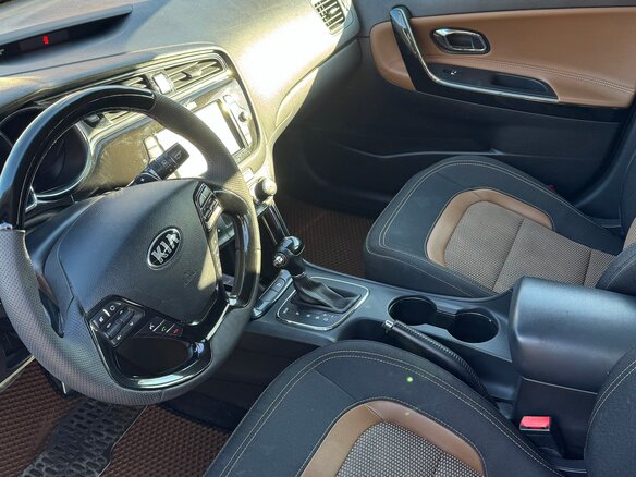 2017 Kia Ceed II Рестайлинг, чёрный, 1250000 рублей - вид 5