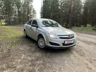 2007 Opel Astra H Рестайлинг, серебристый, 448000 рублей, вид 3