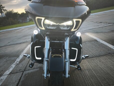 2015 Harley-Davidson Road Glide, чёрный, 1400000 рублей, вид 1