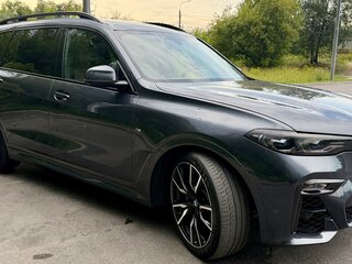 2019 BMW X7 30d I (G07), серый, 7490000 рублей, вид 3