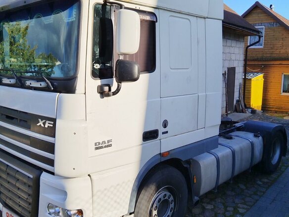 2006 DAF XF 105, белый, 3200000 рублей - вид 1
