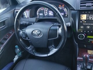 2012 Toyota Camry VII (XV50), белый, 1640000 рублей, вид 3