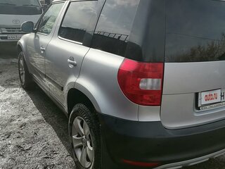 2011 Skoda Yeti I, серебристый, 800000 рублей, вид 5