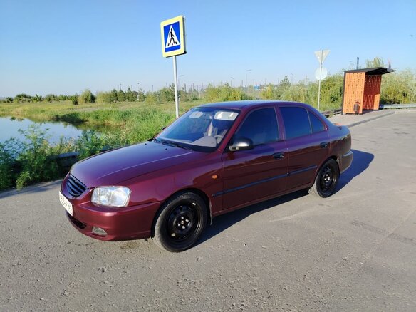 2011 Hyundai Accent ТагАЗ II, красный, 520000 рублей