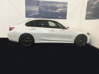 2020 BMW 3 серии 320i xDrive VII (G2x), белый, 4050000 рублей, вид 3