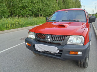 2005 Mitsubishi L200 III, красный, 1100000 рублей, вид 3