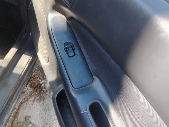 1997 Mazda 323 V (BA), серый, 150000 рублей - вид 17