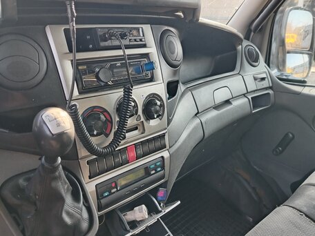 2011 Iveco Daily, белый, 1600000 рублей, вид 4