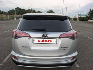 2016 Toyota RAV4 IV (XA40) Рестайлинг, серебристый, 1850000 рублей, вид 4